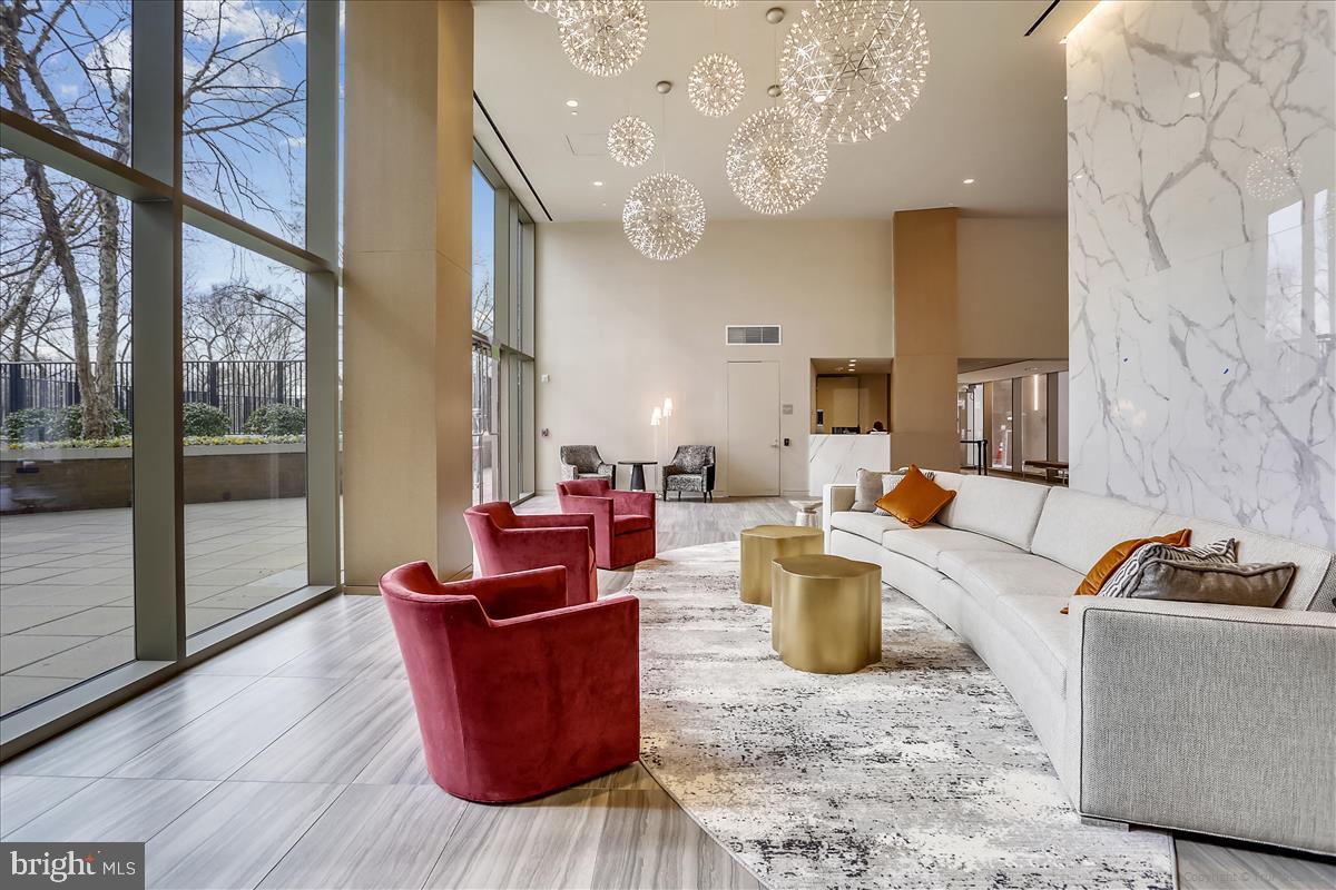 FRIENDSHIP HEIGHTS - Residential