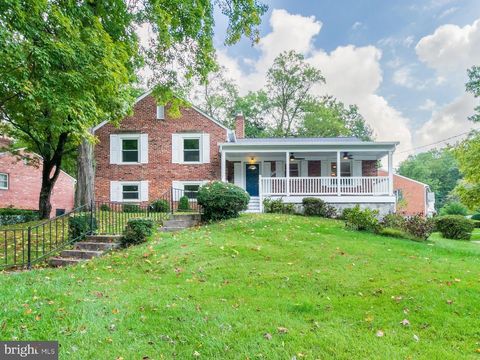 Photo of 9401 Byeforde Road, Kensington, MD 20895 (MLS # MDMC2145872)