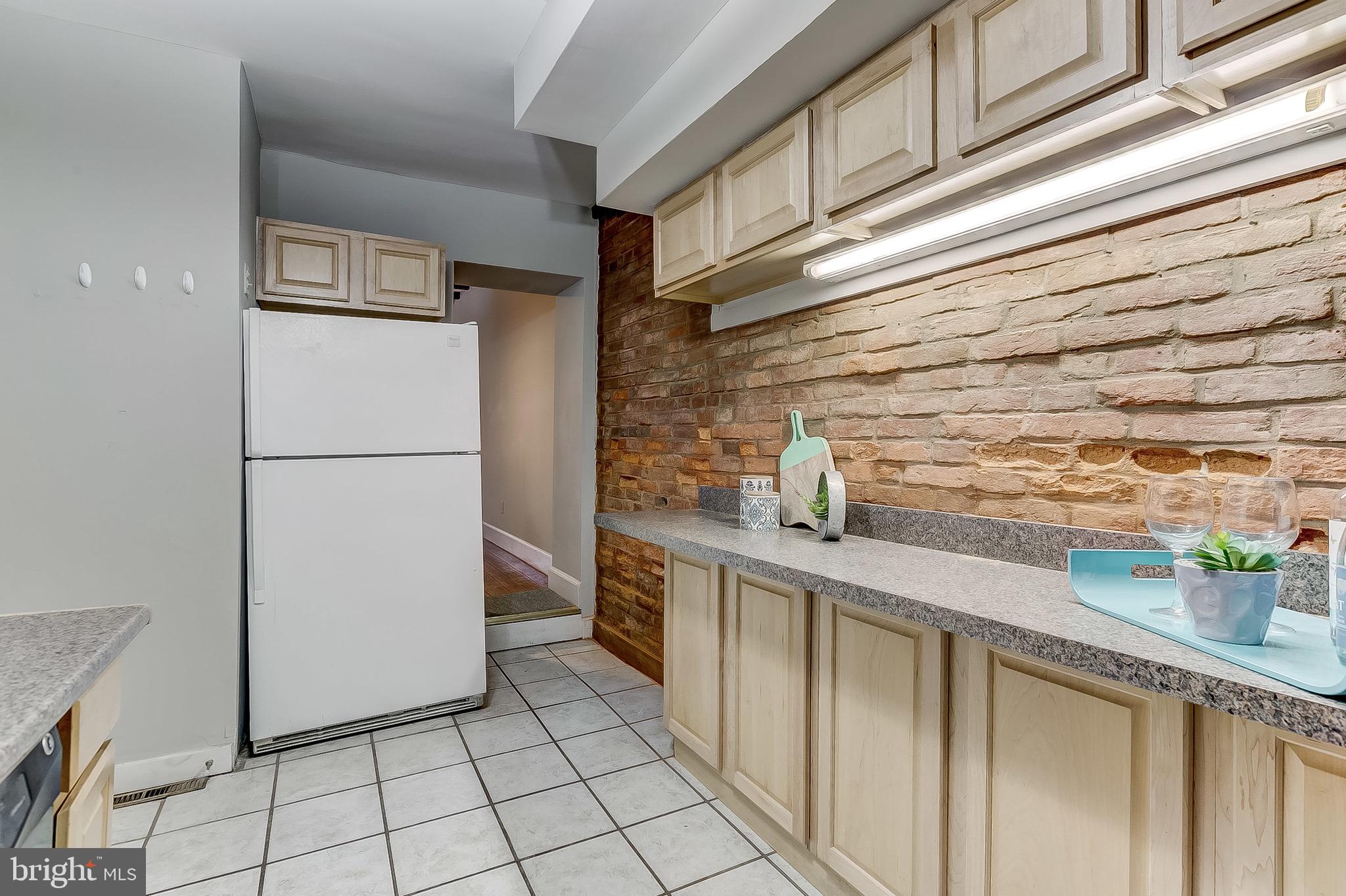 FEDERAL HILL HISTORIC DISTRICT - Residential Lease