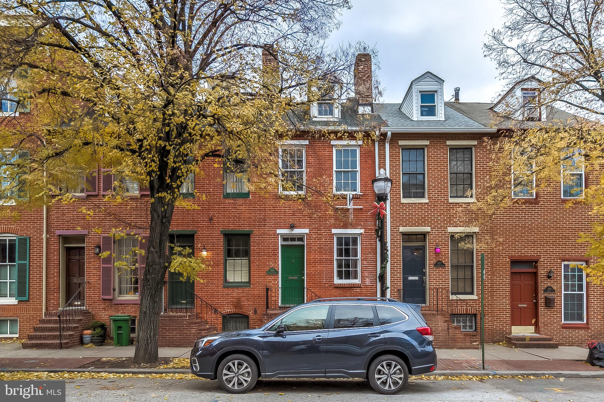 Incredible Federal Hill location!! Immediate proximity to downtown business district, all tourist attractions, and stadiums. Historic charm with modern amenities. Glistening hardwood floors, wood beam ceilings, built In shelving, and exposed brick walls awaits you. Spacious Rooms are easy to furnish. Professionally managed! Schedule your showing today!