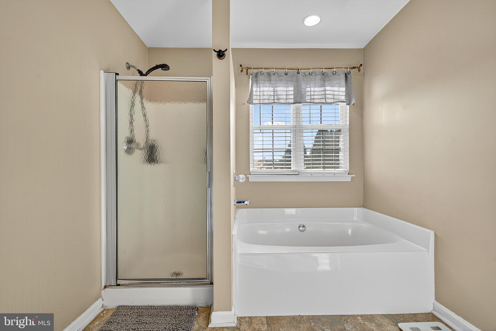 MEADOWBROOK - Residential