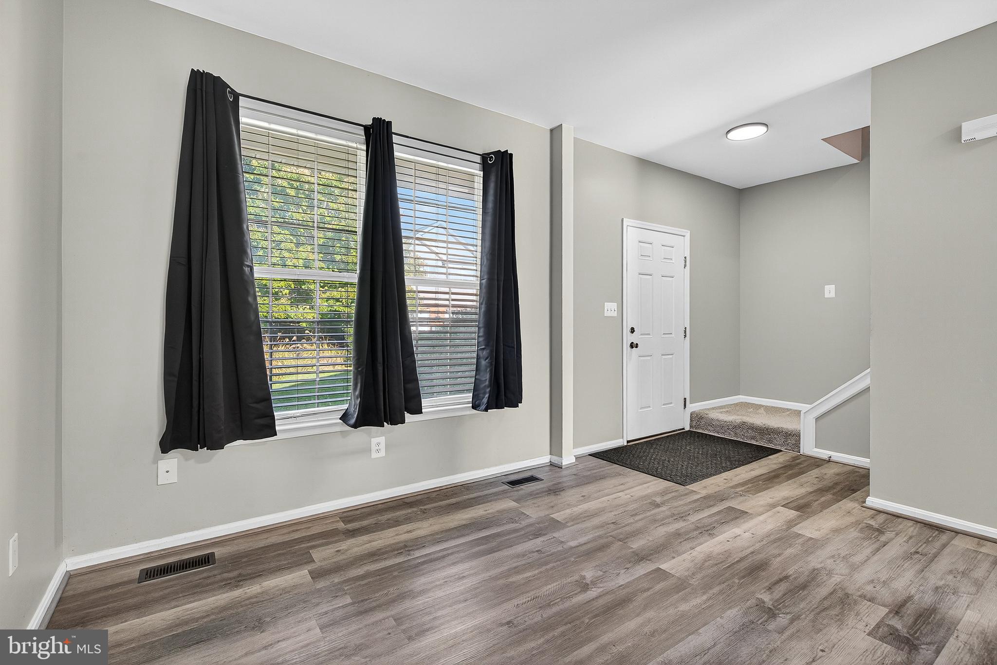 MEADOWBROOK - Residential