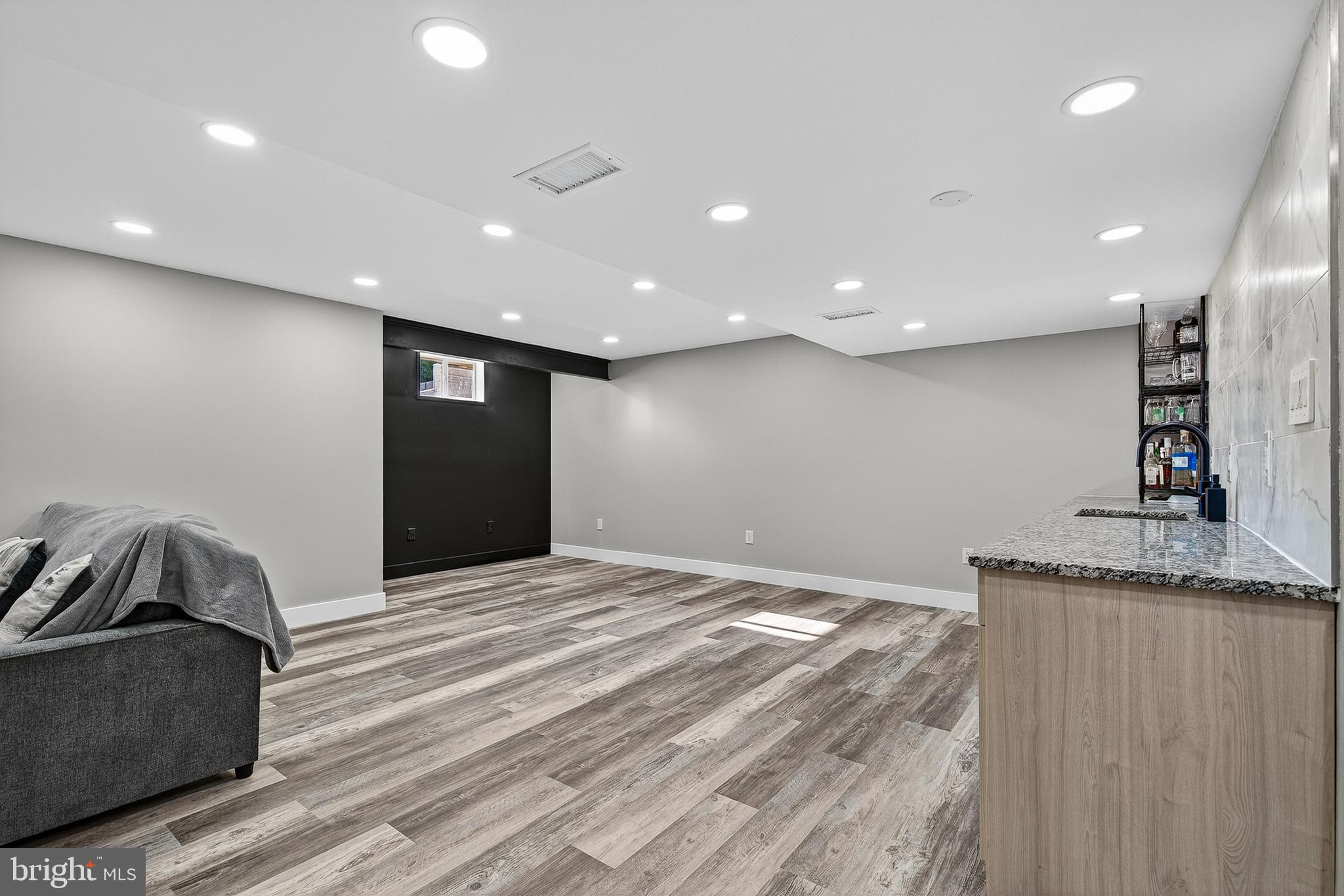 MEADOWBROOK - Residential