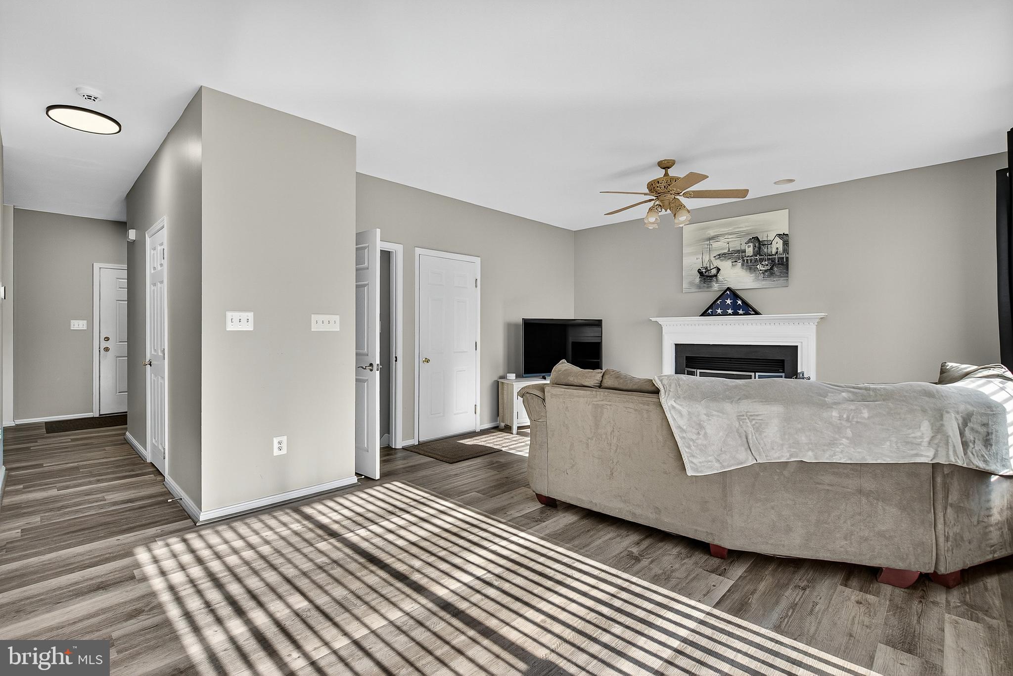 MEADOWBROOK - Residential