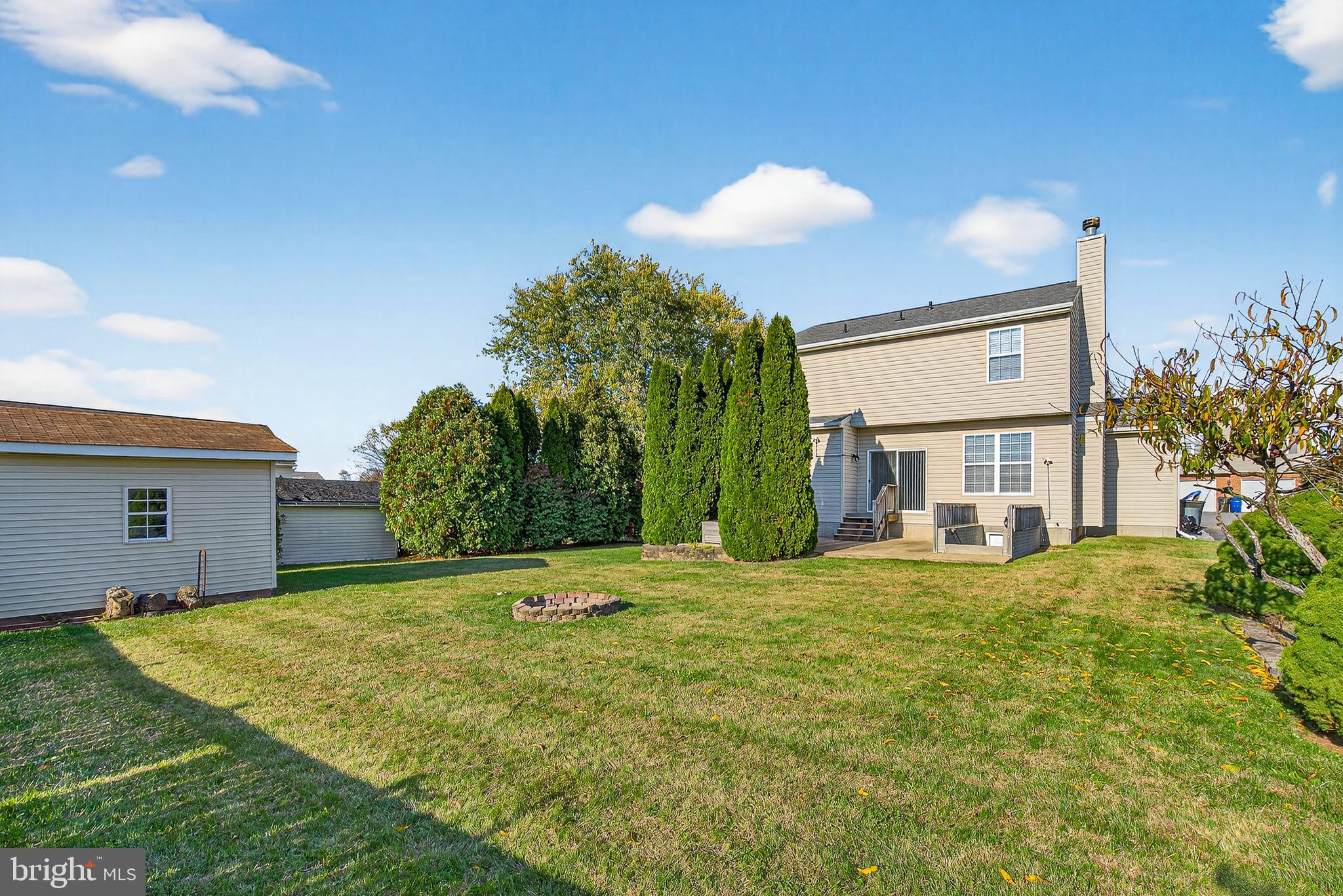 MEADOWBROOK - Residential