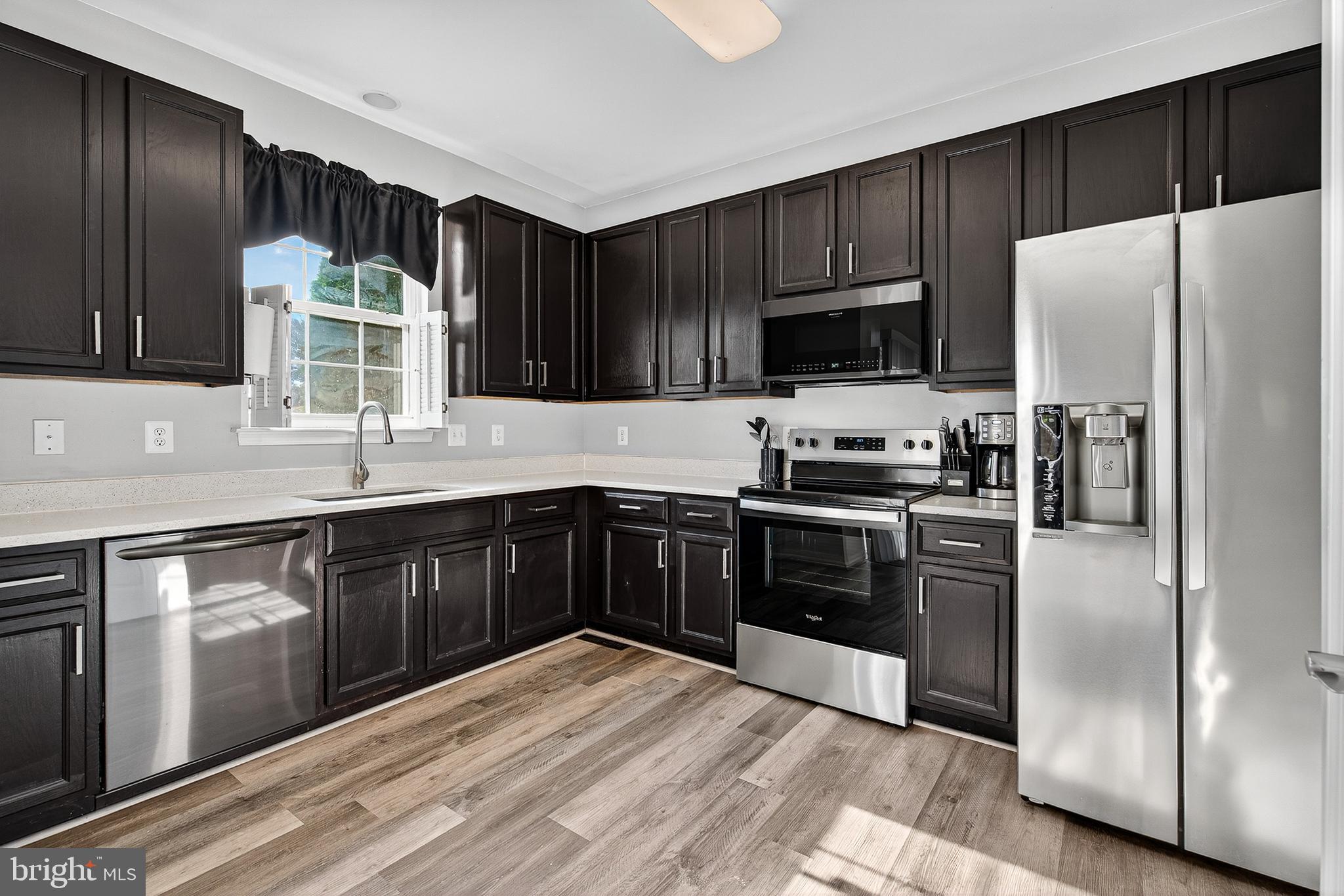 MEADOWBROOK - Residential