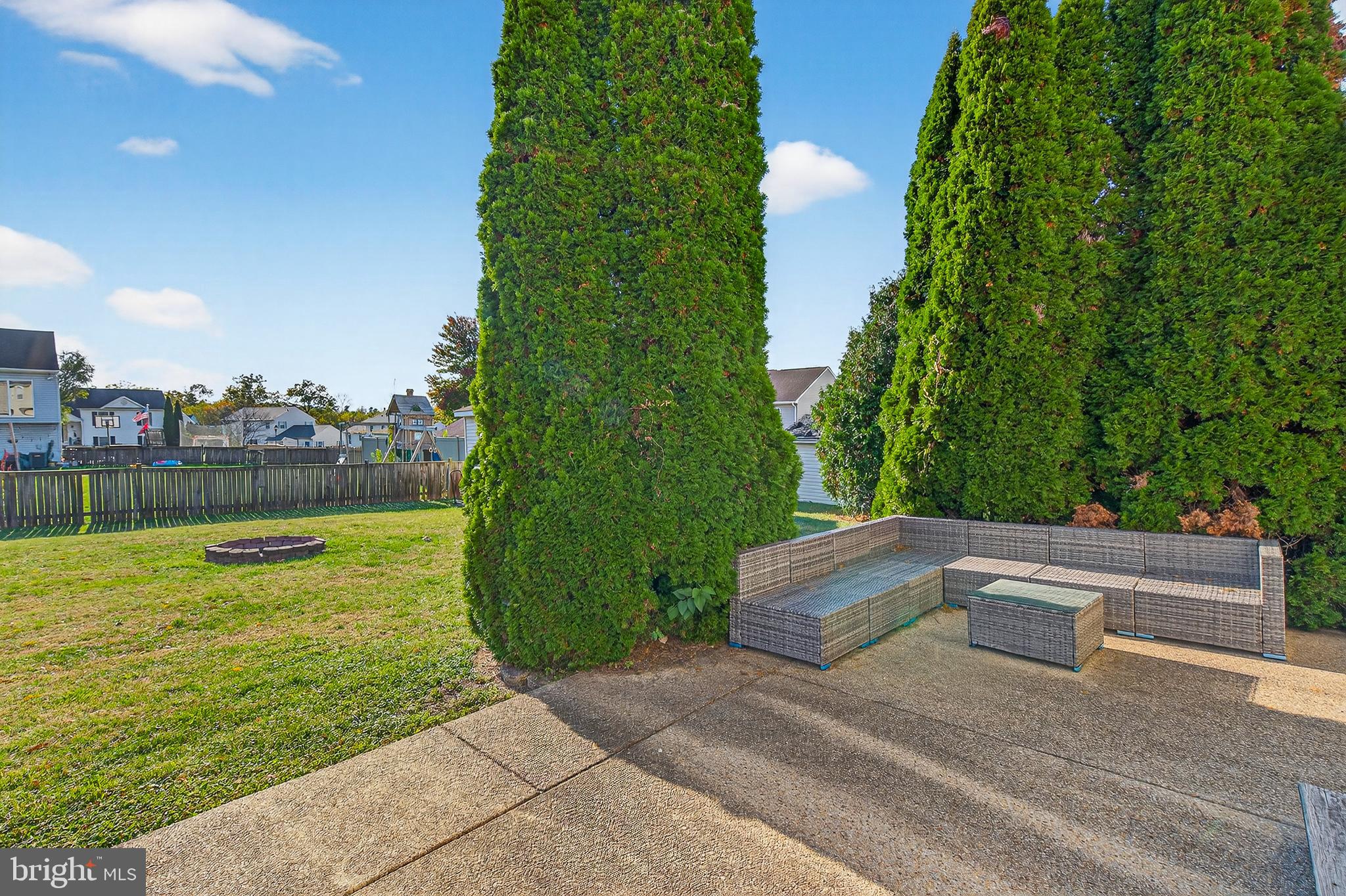 MEADOWBROOK - Residential