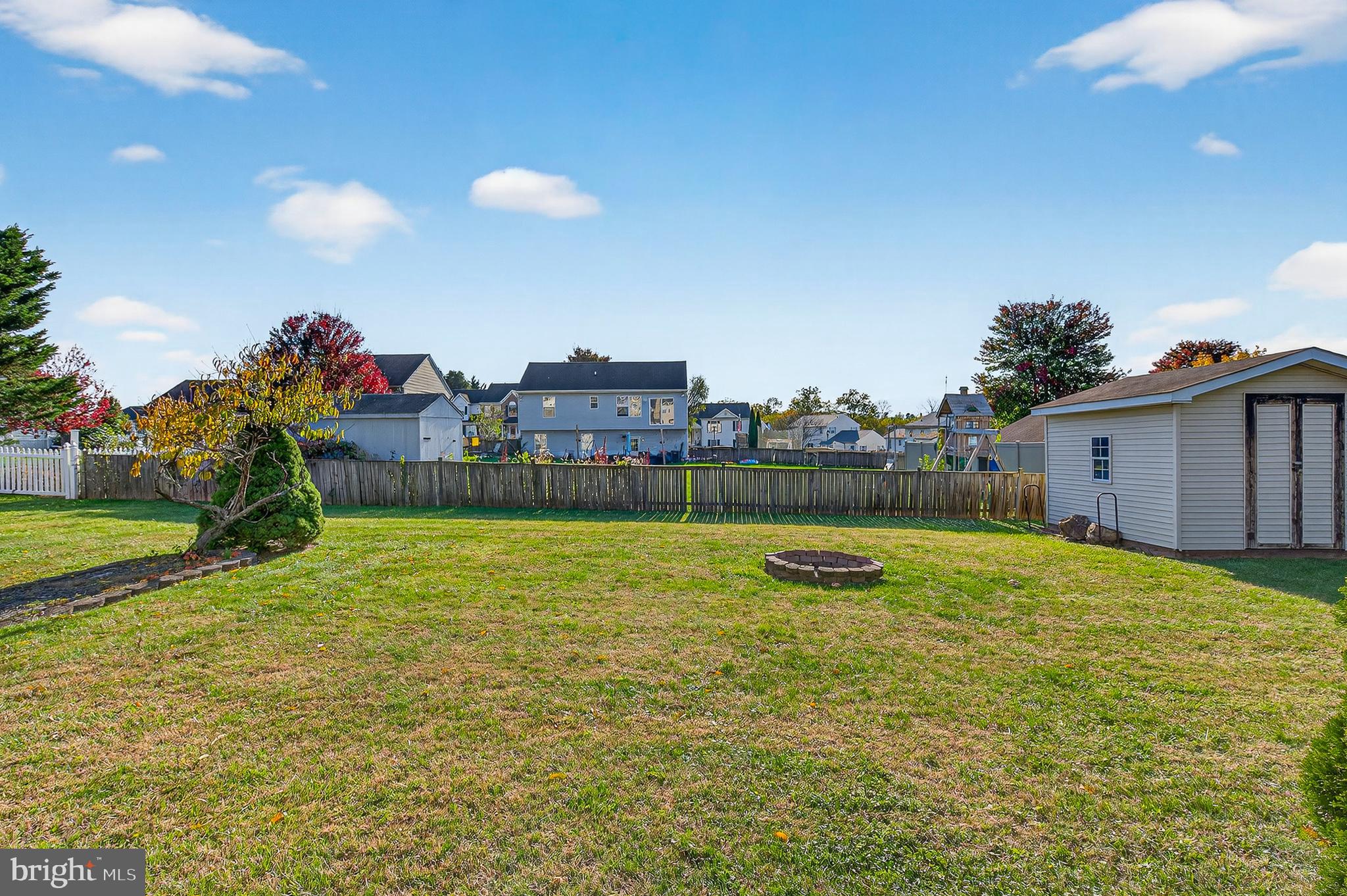 MEADOWBROOK - Residential