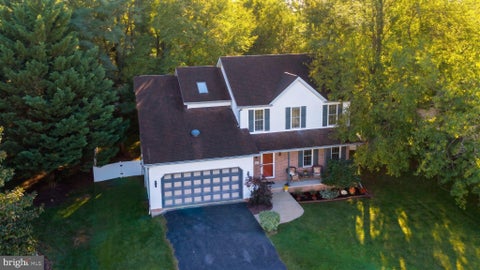 Photo of 880 Edmund Avenue, YORK, PA 17404 (MLS # PAYK2111972)