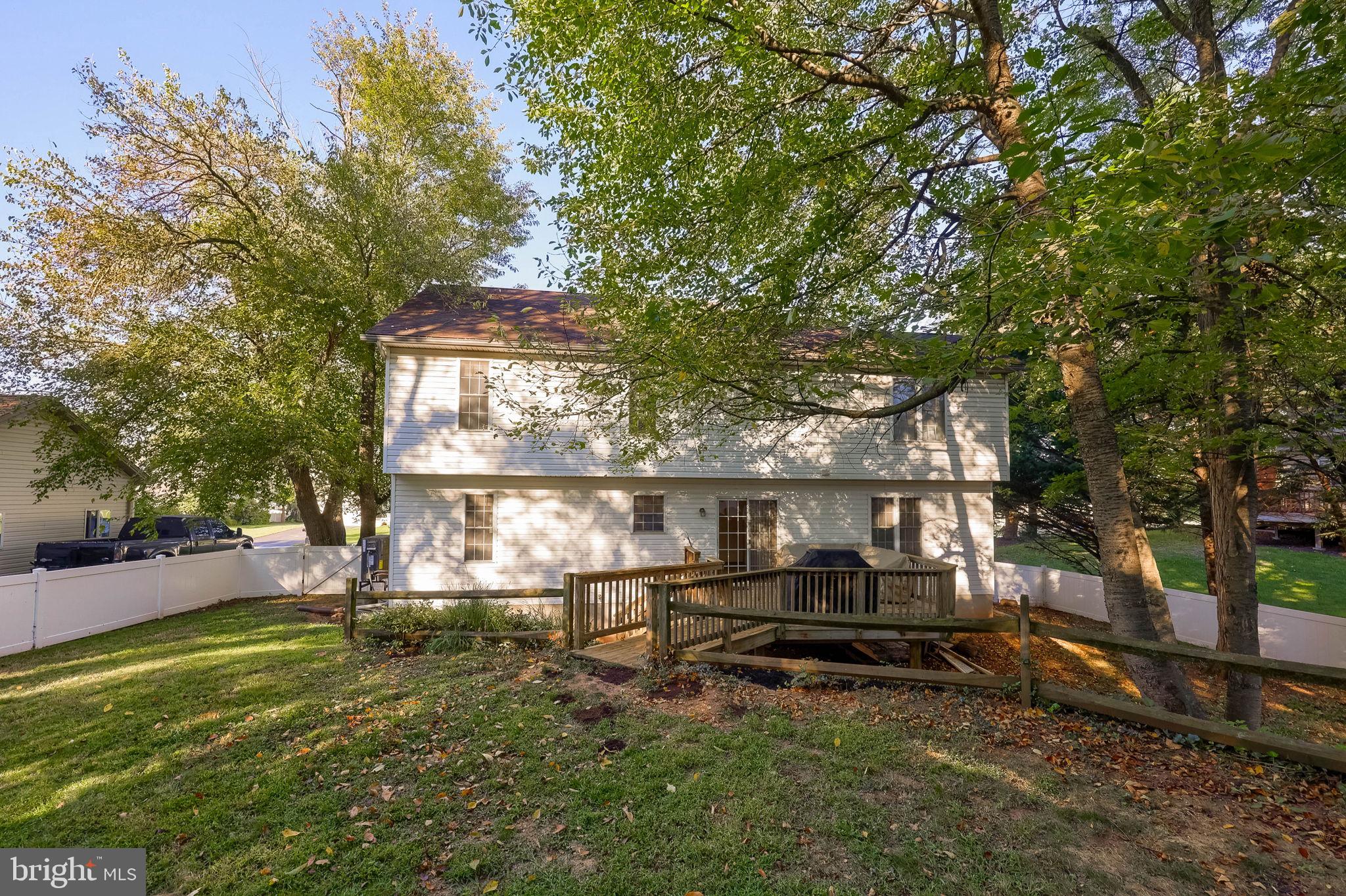 880 EDMUND AVENUE