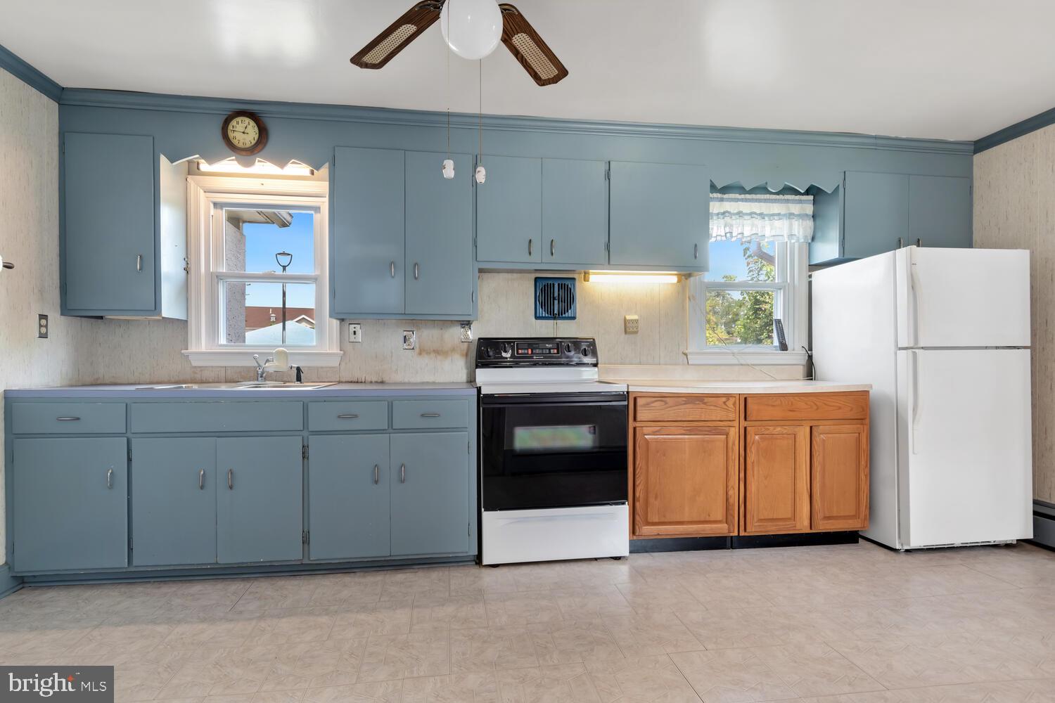 EASTON - Residential