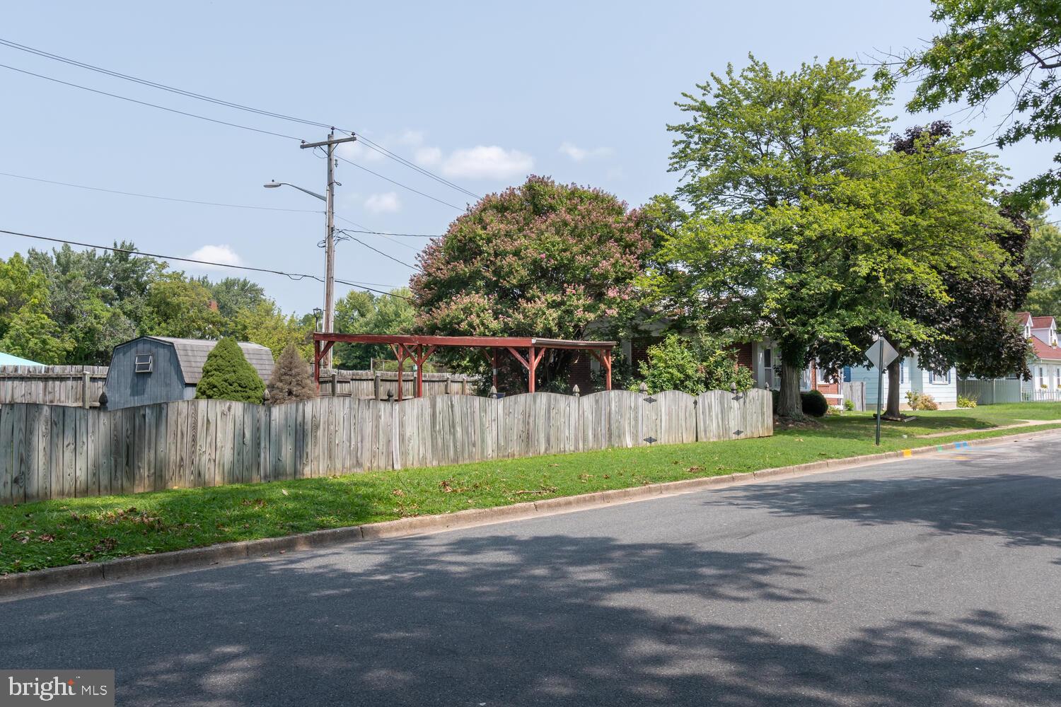 EASTON - Residential