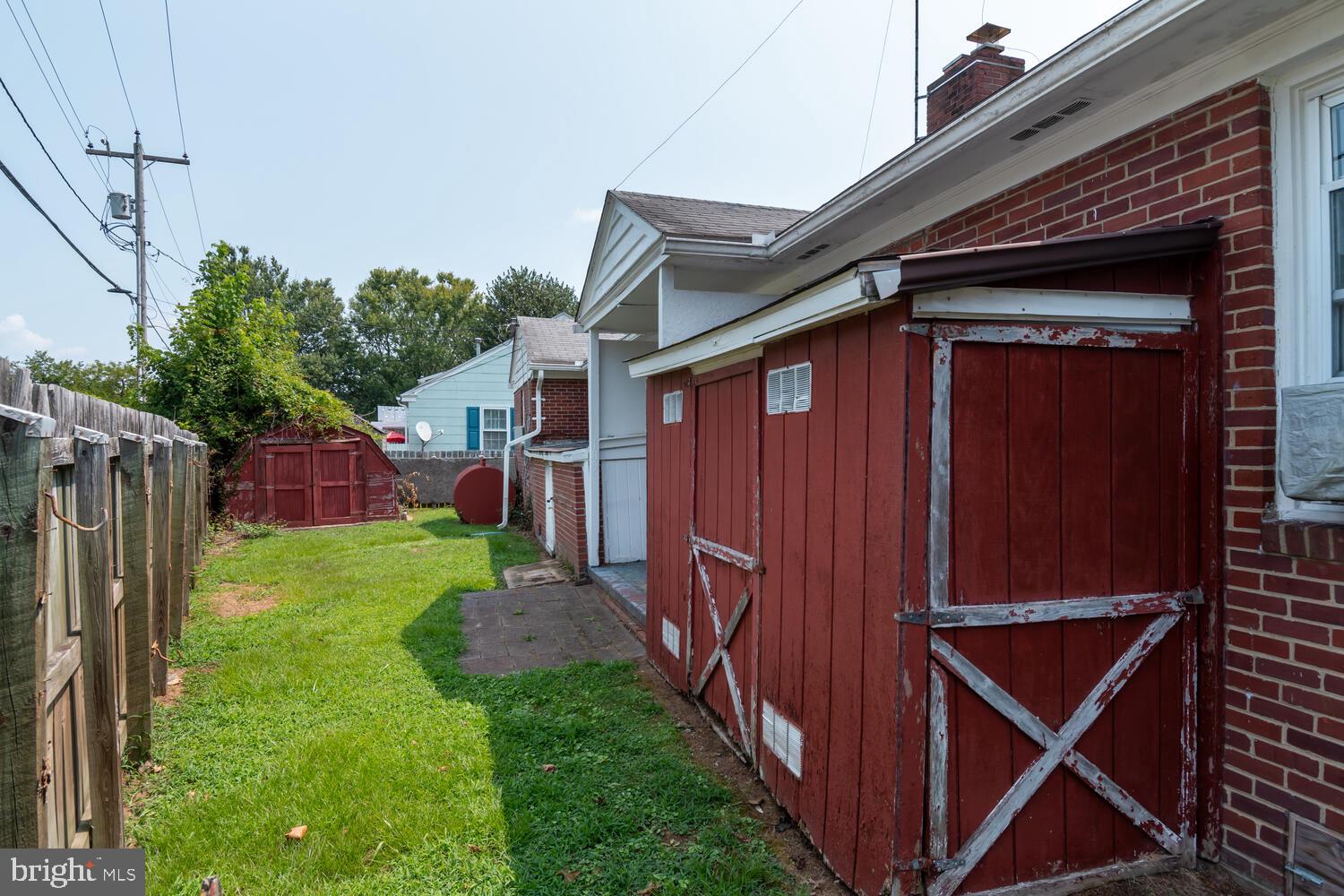 EASTON - Residential