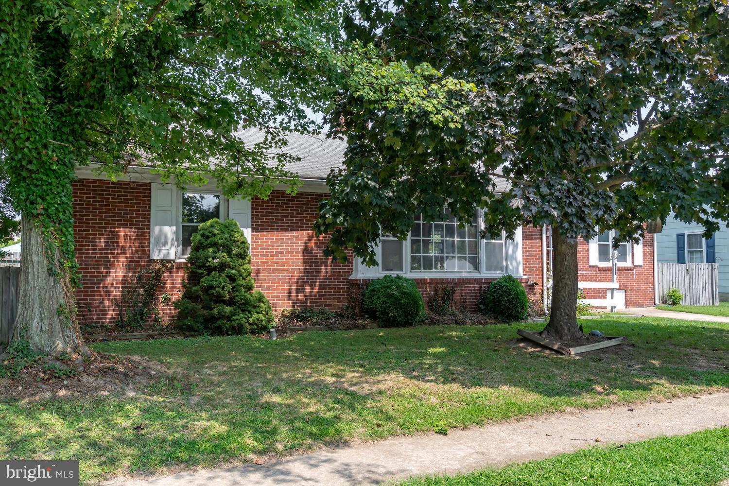 EASTON - Residential