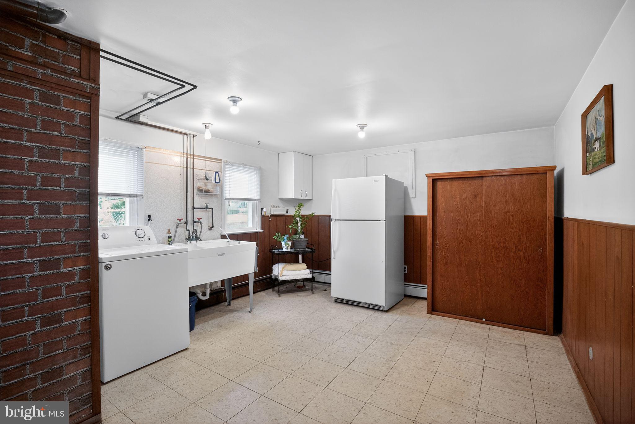 GLENSIDE - Residential