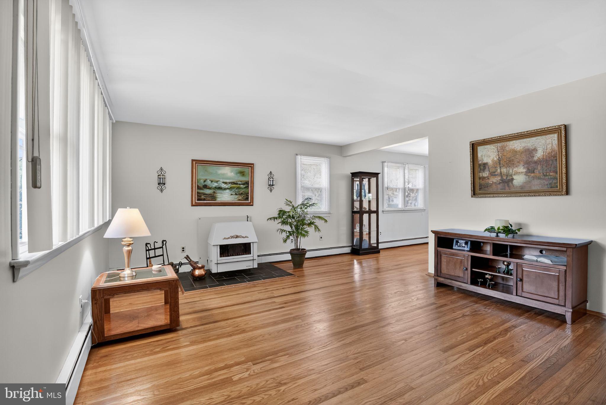 GLENSIDE - Residential