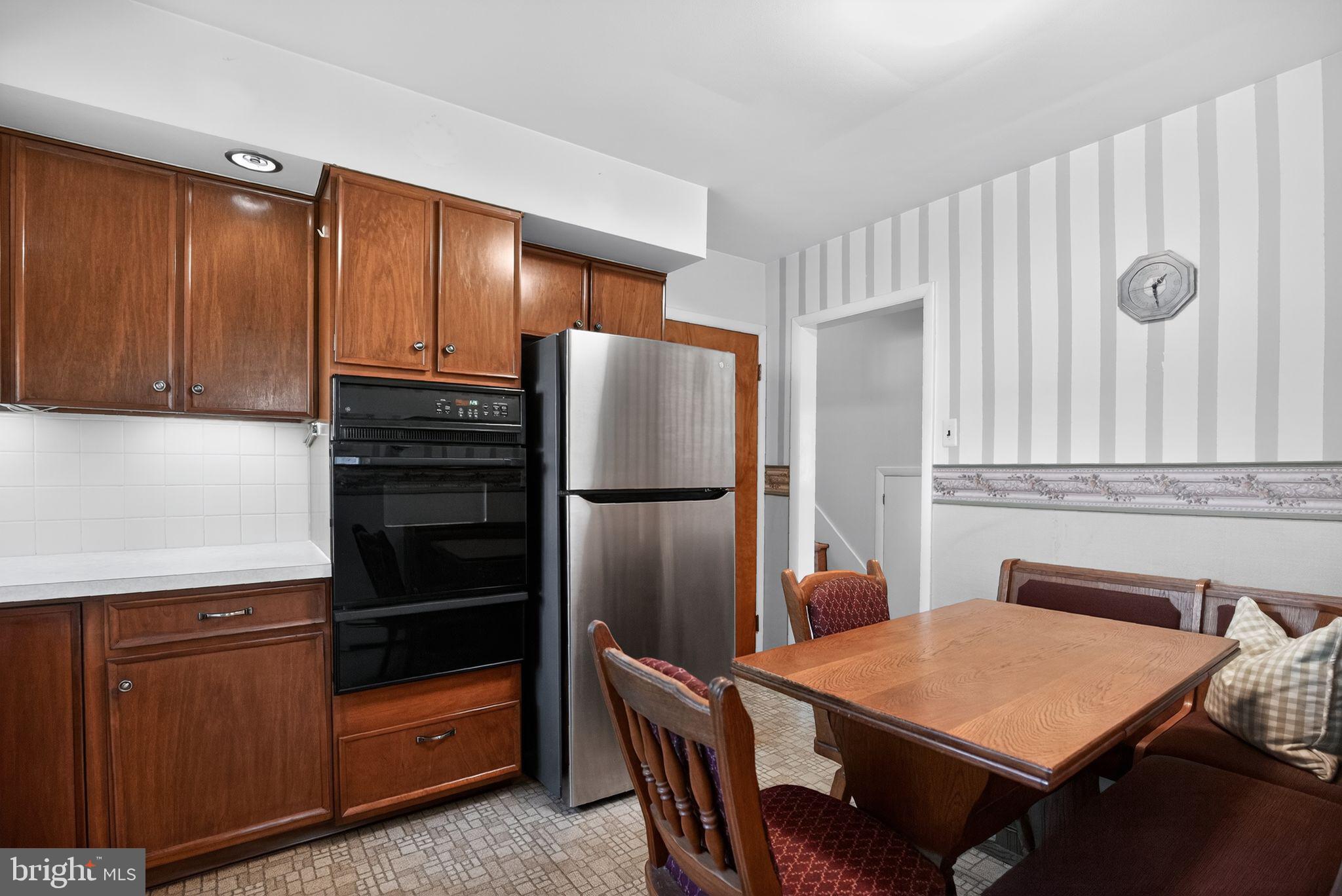 GLENSIDE - Residential