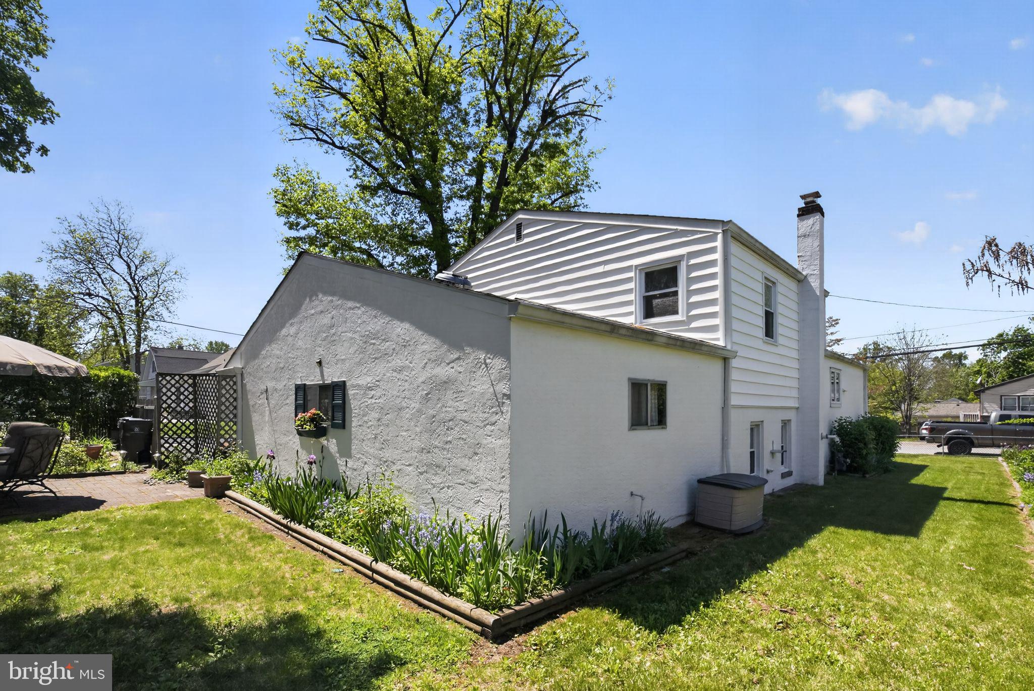 GLENSIDE - Residential