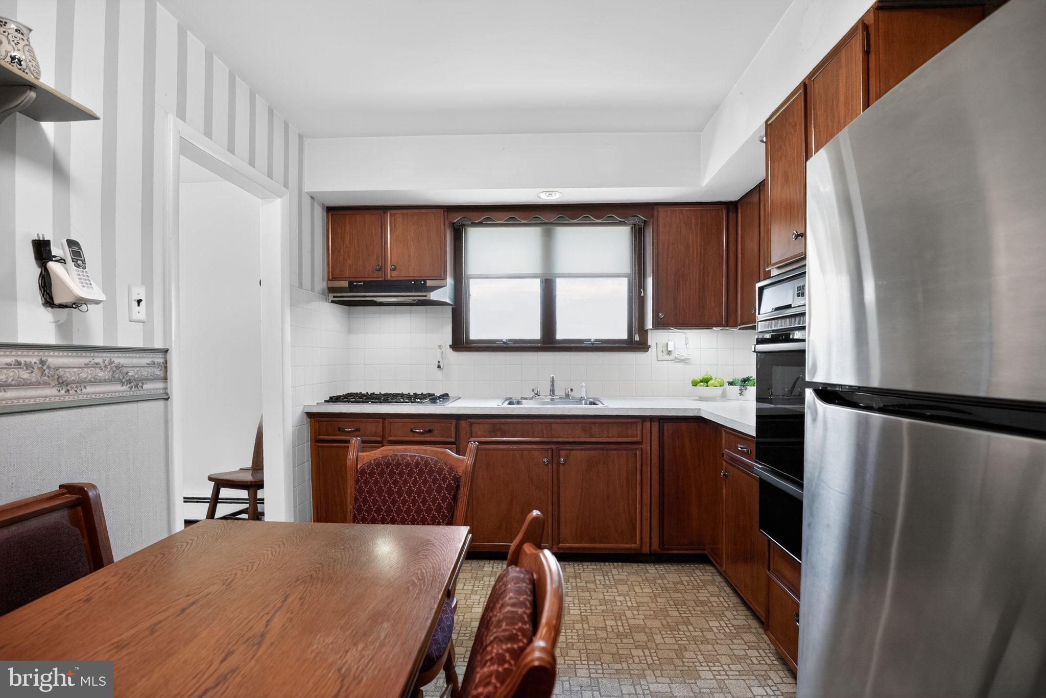 GLENSIDE - Residential