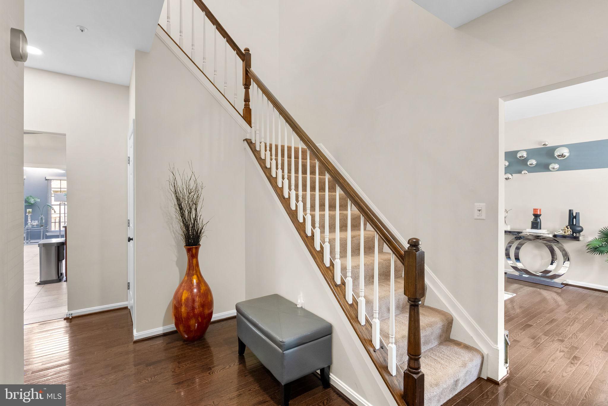 10106 GAYLEWINDS COURT