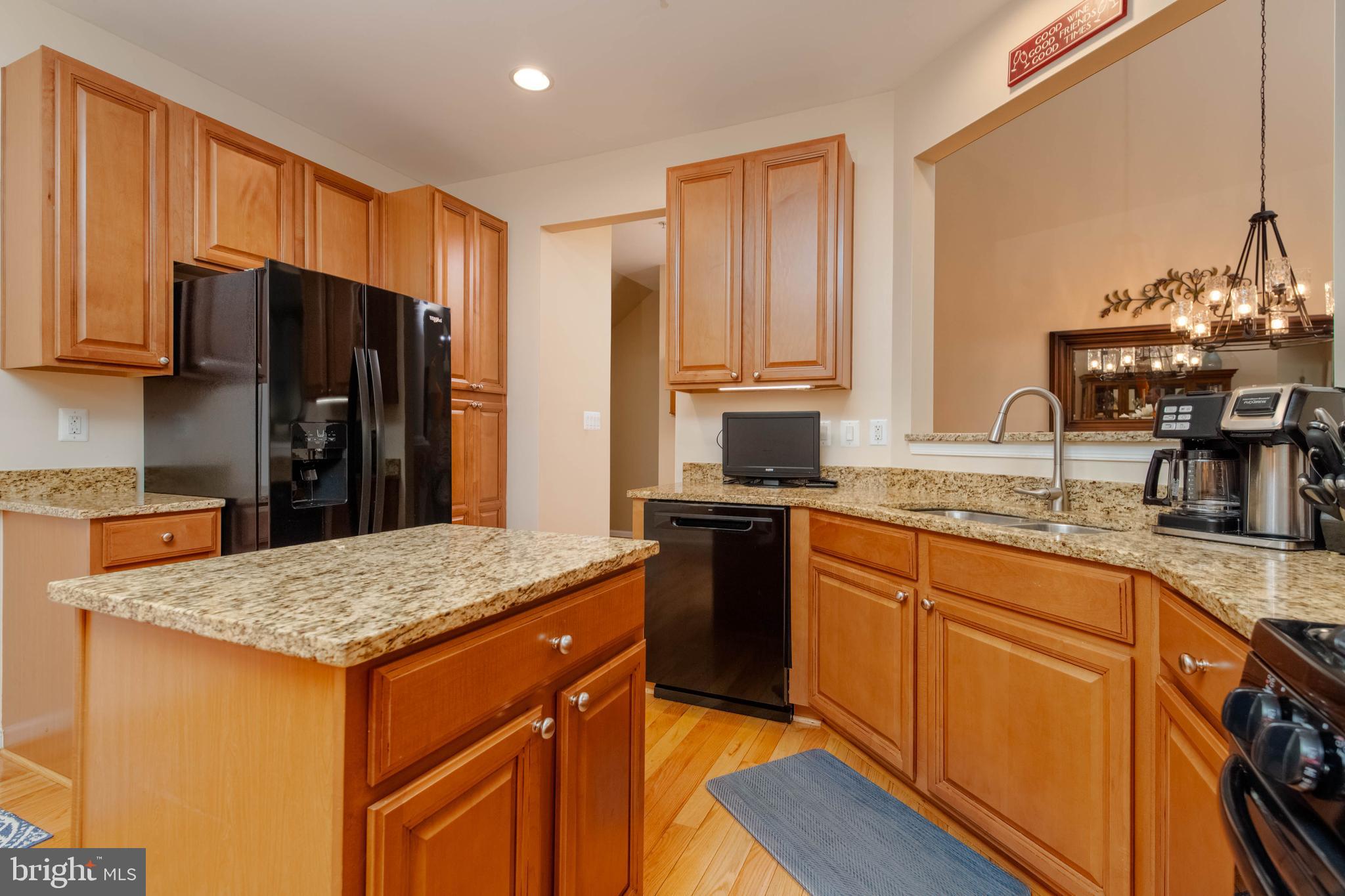 FALLSTON COMMONS - Residential