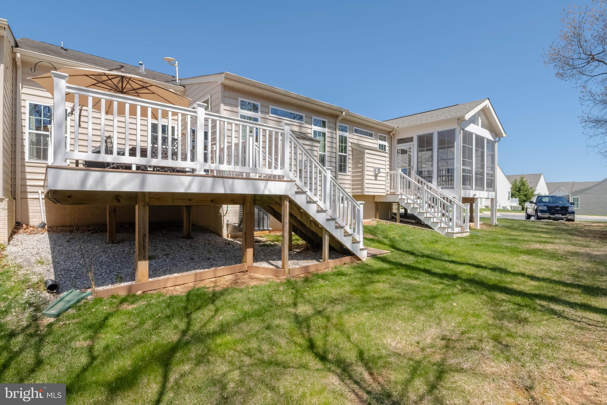 FALLSTON COMMONS - Residential