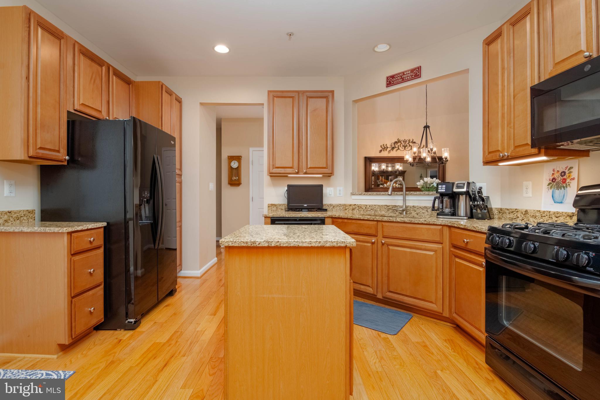 FALLSTON COMMONS - Residential