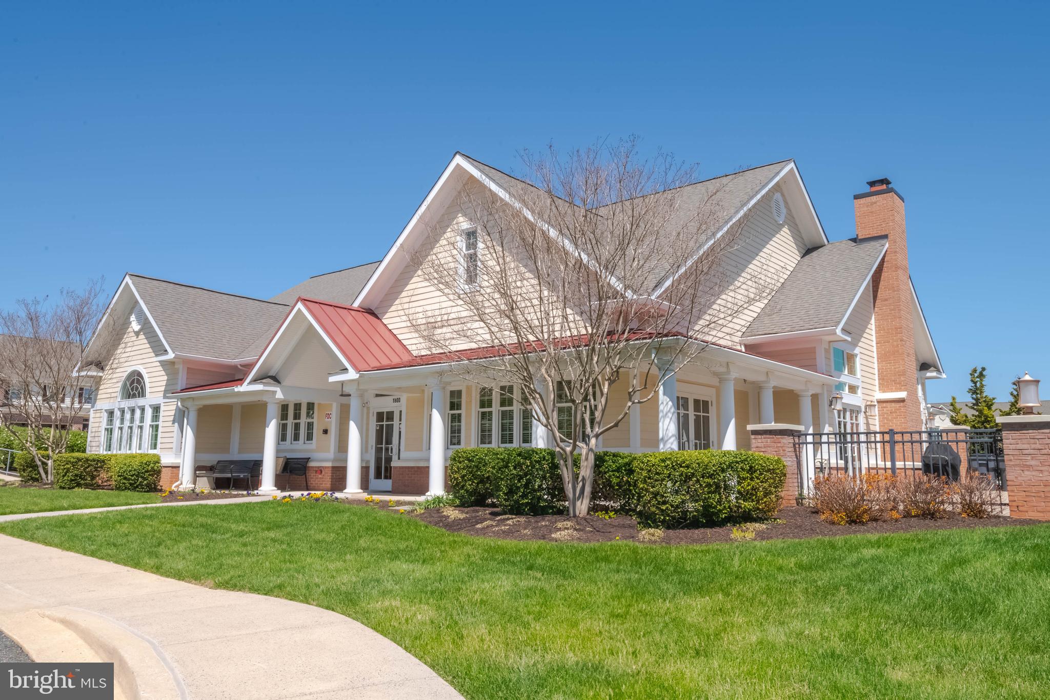 FALLSTON COMMONS - Residential