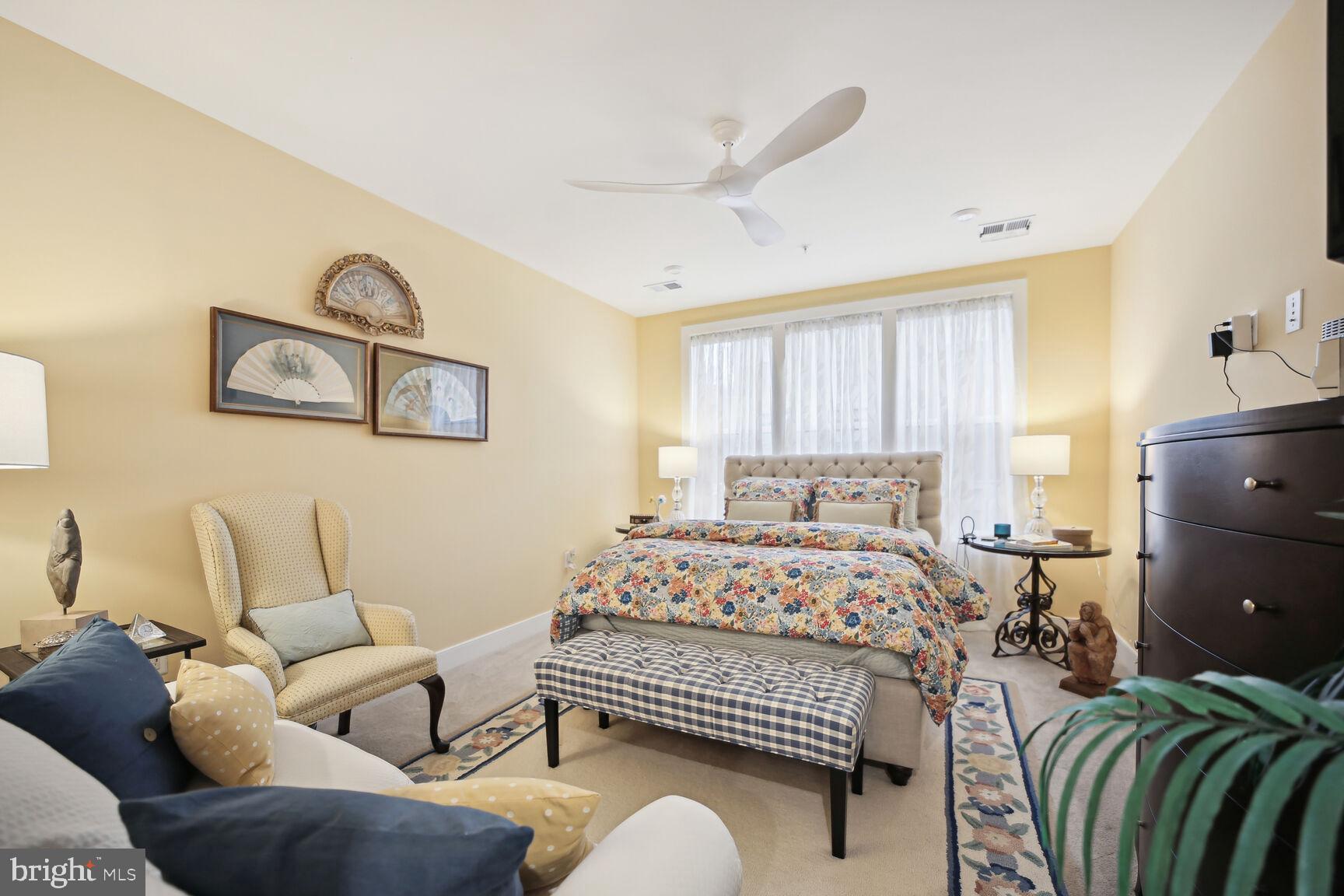 TOWER OAKS - Residential