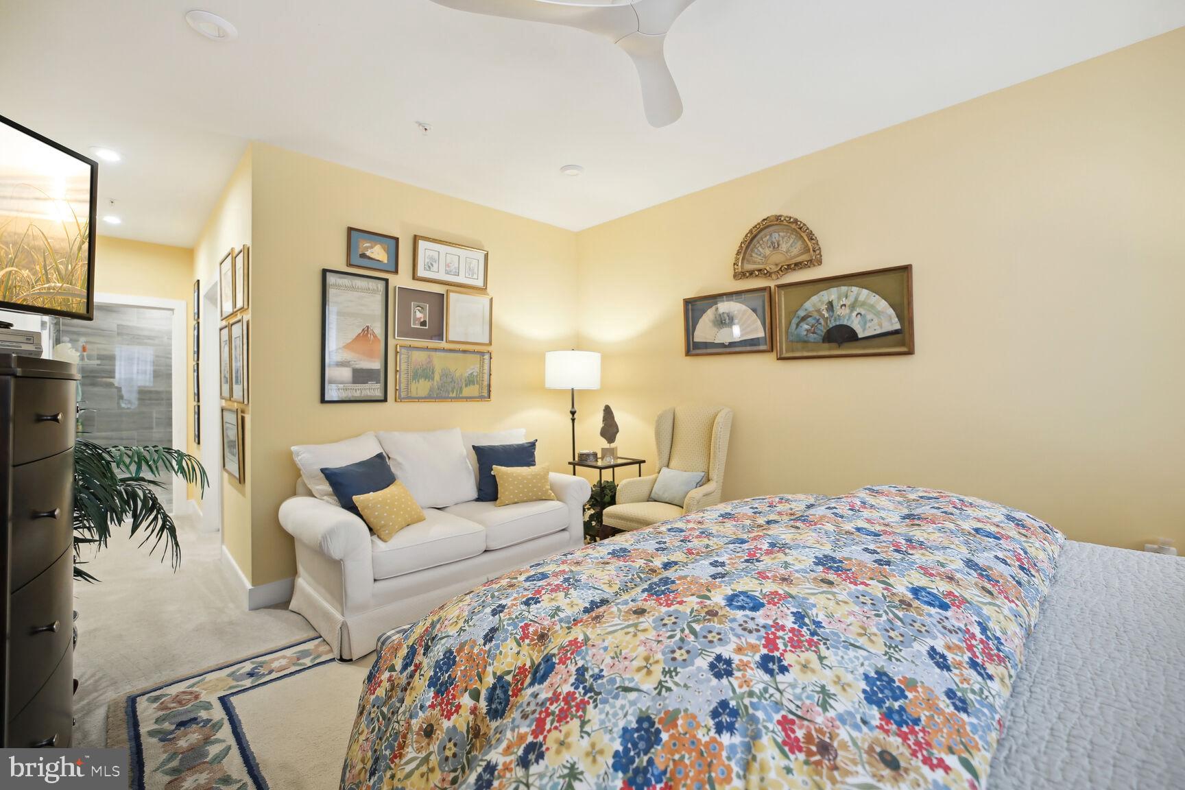 TOWER OAKS - Residential