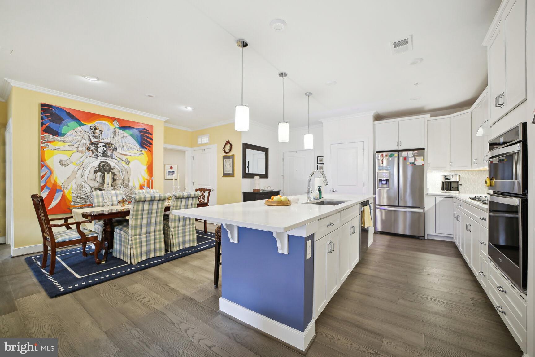 TOWER OAKS - Residential