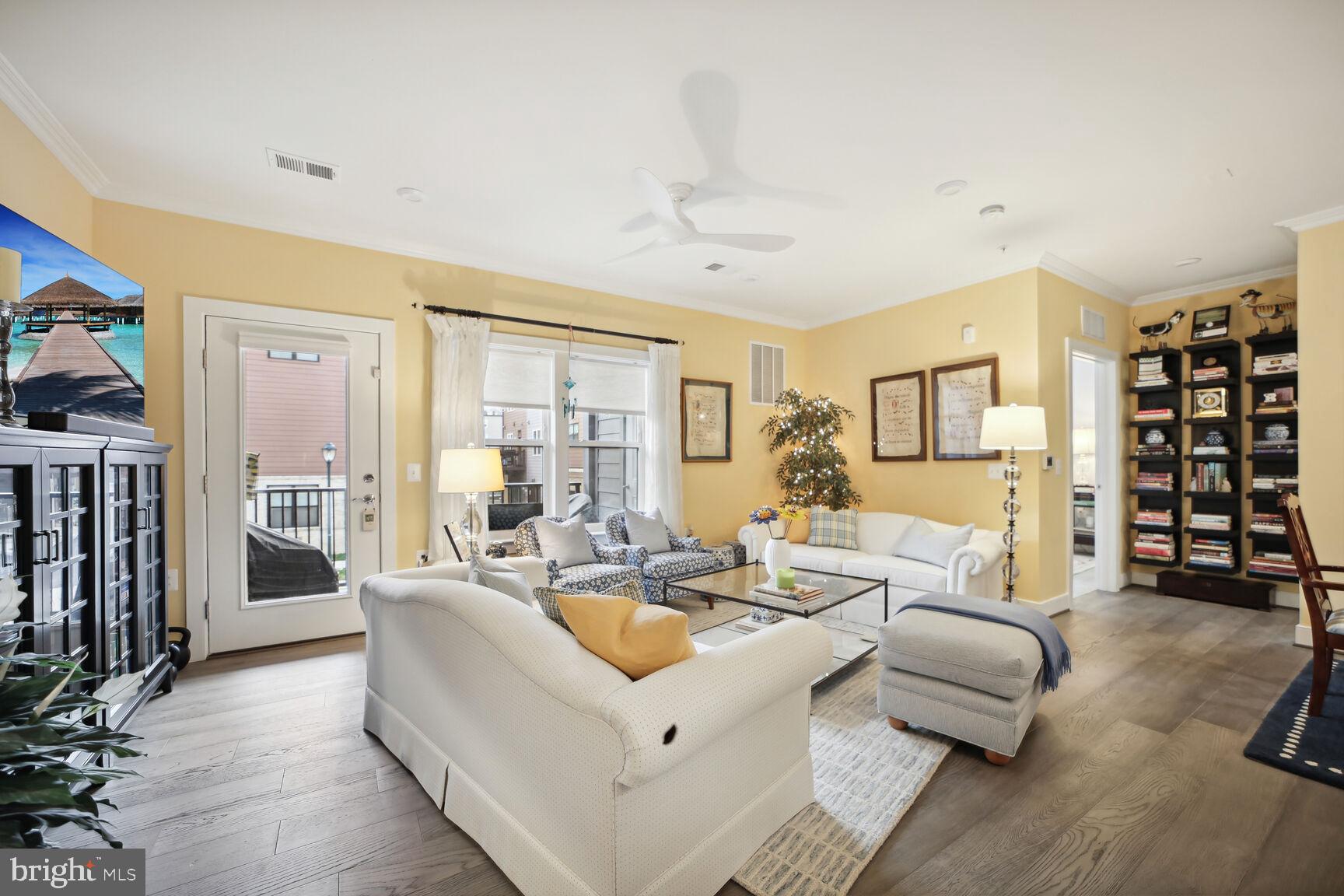 TOWER OAKS - Residential