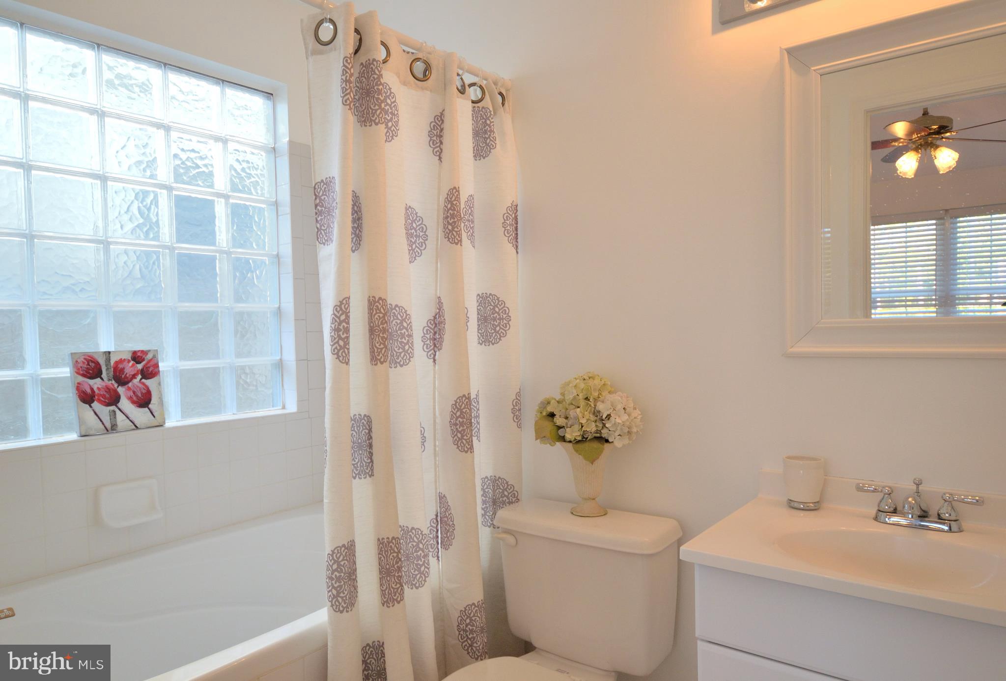 HICKORY HILLS - Residential