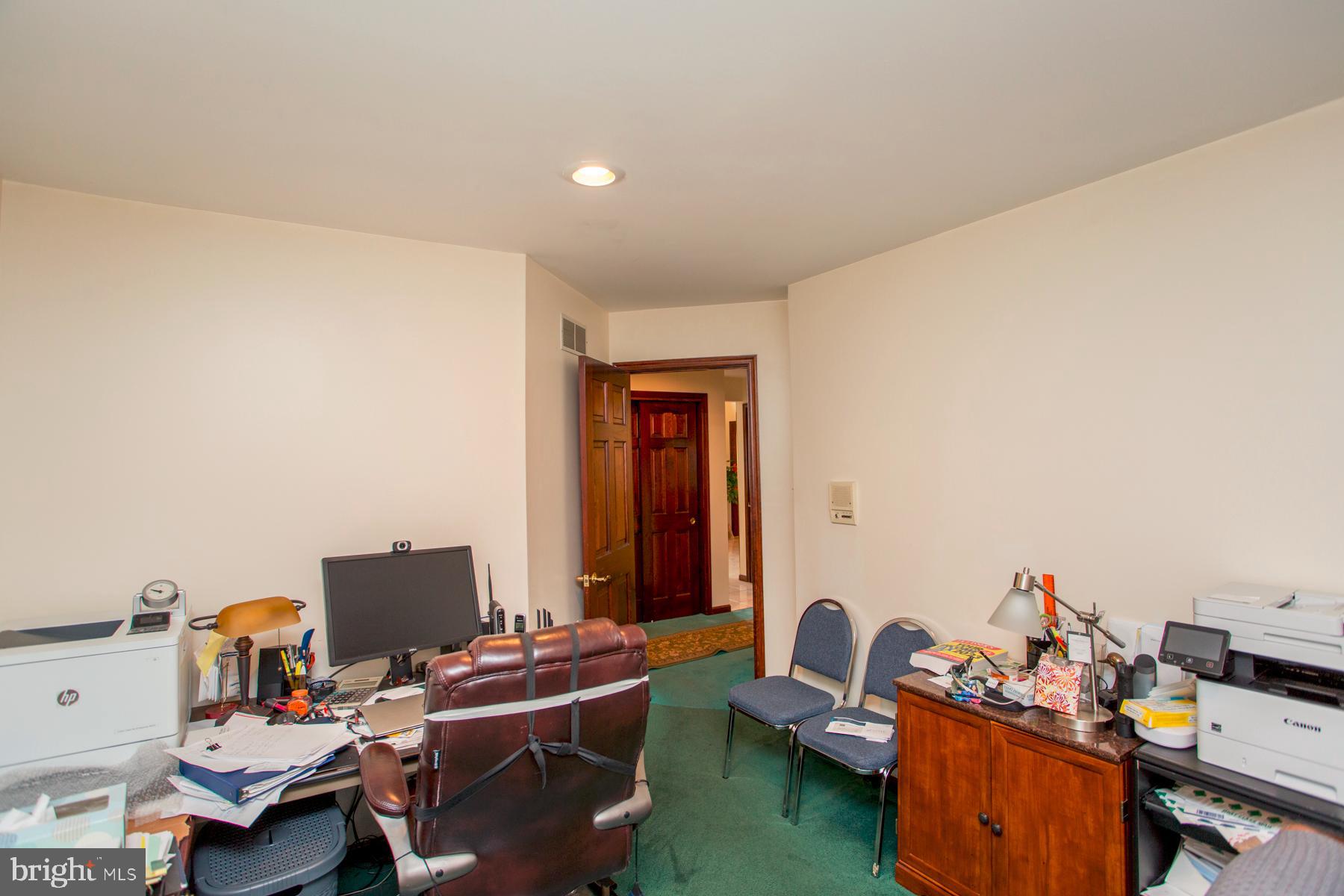 SHEFFIELD GATE - Residential