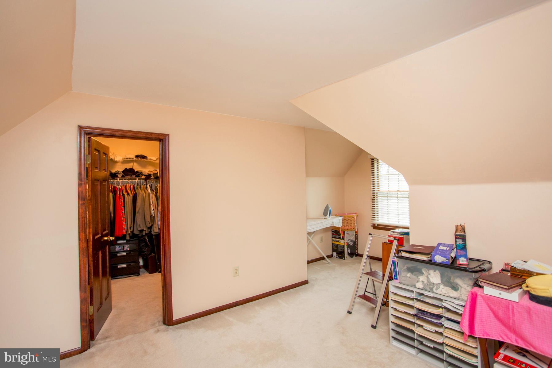 SHEFFIELD GATE - Residential