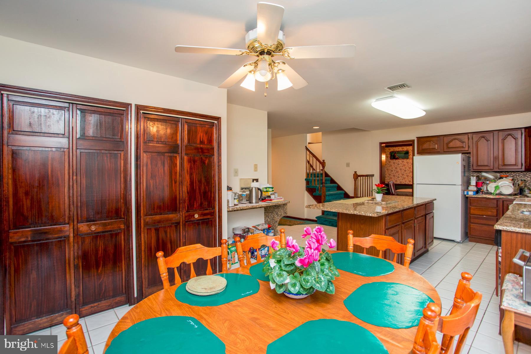 SHEFFIELD GATE - Residential