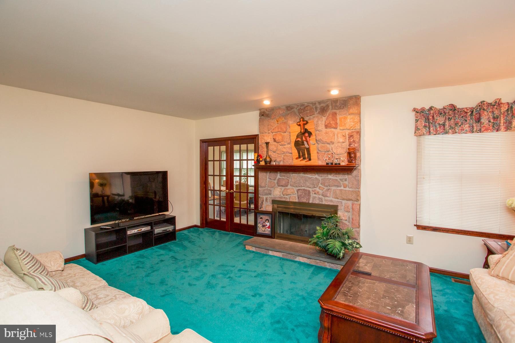 SHEFFIELD GATE - Residential