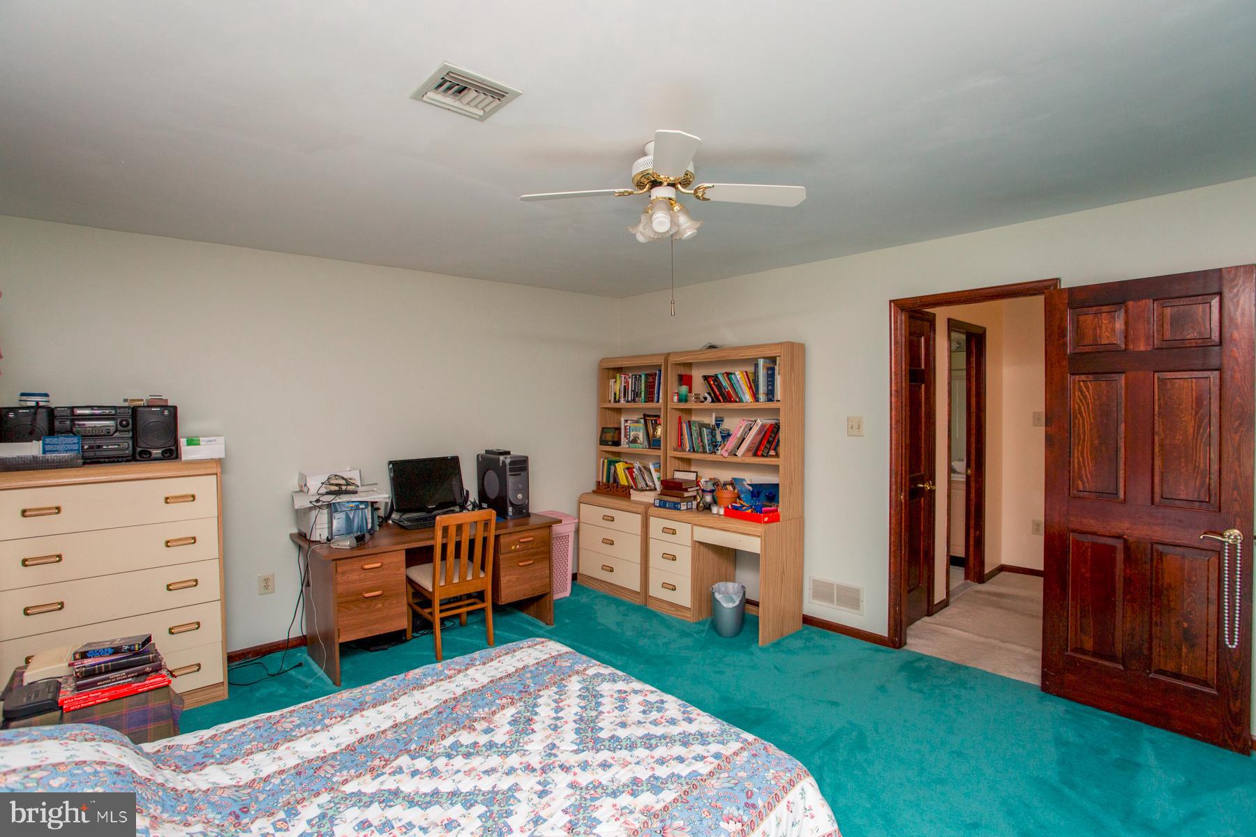 SHEFFIELD GATE - Residential