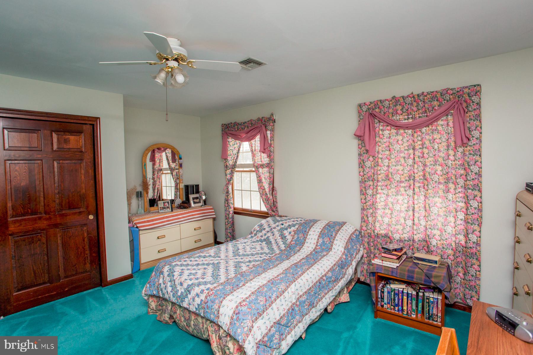 SHEFFIELD GATE - Residential