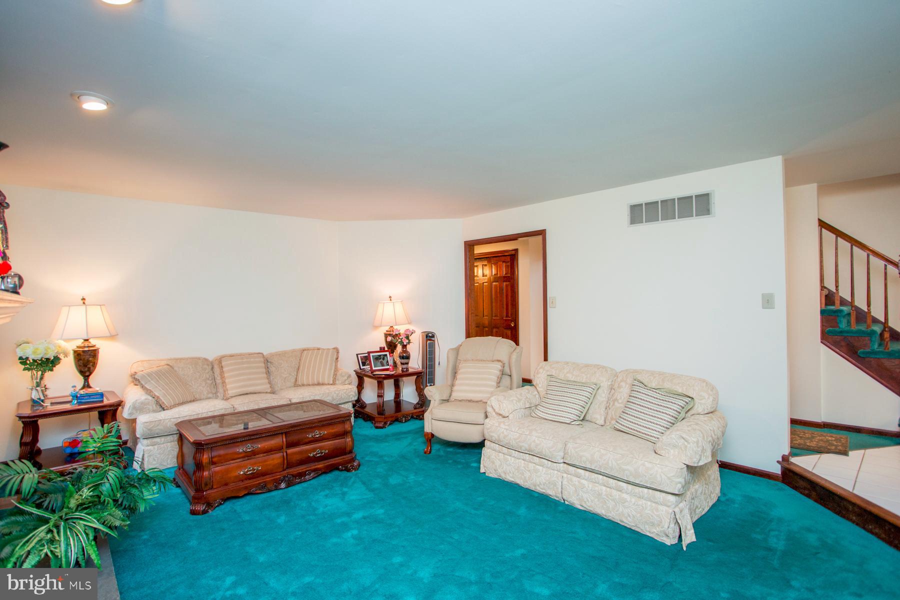 SHEFFIELD GATE - Residential