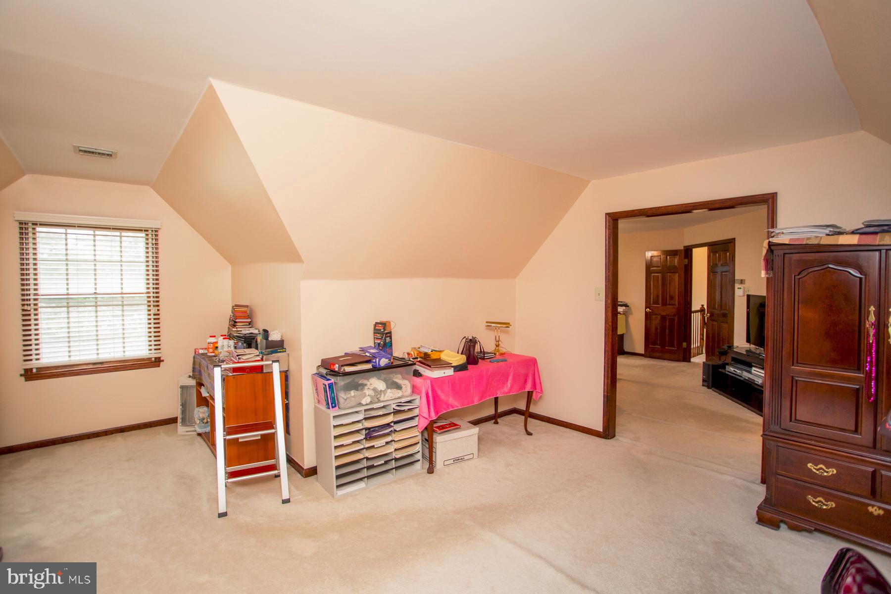 SHEFFIELD GATE - Residential