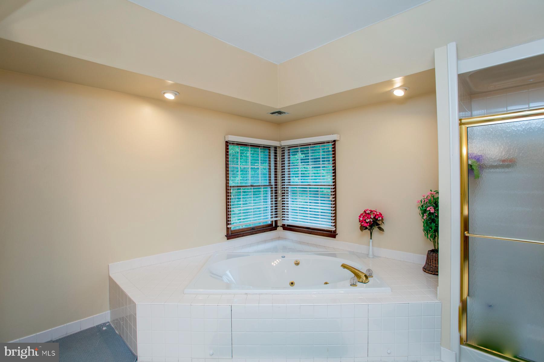 SHEFFIELD GATE - Residential