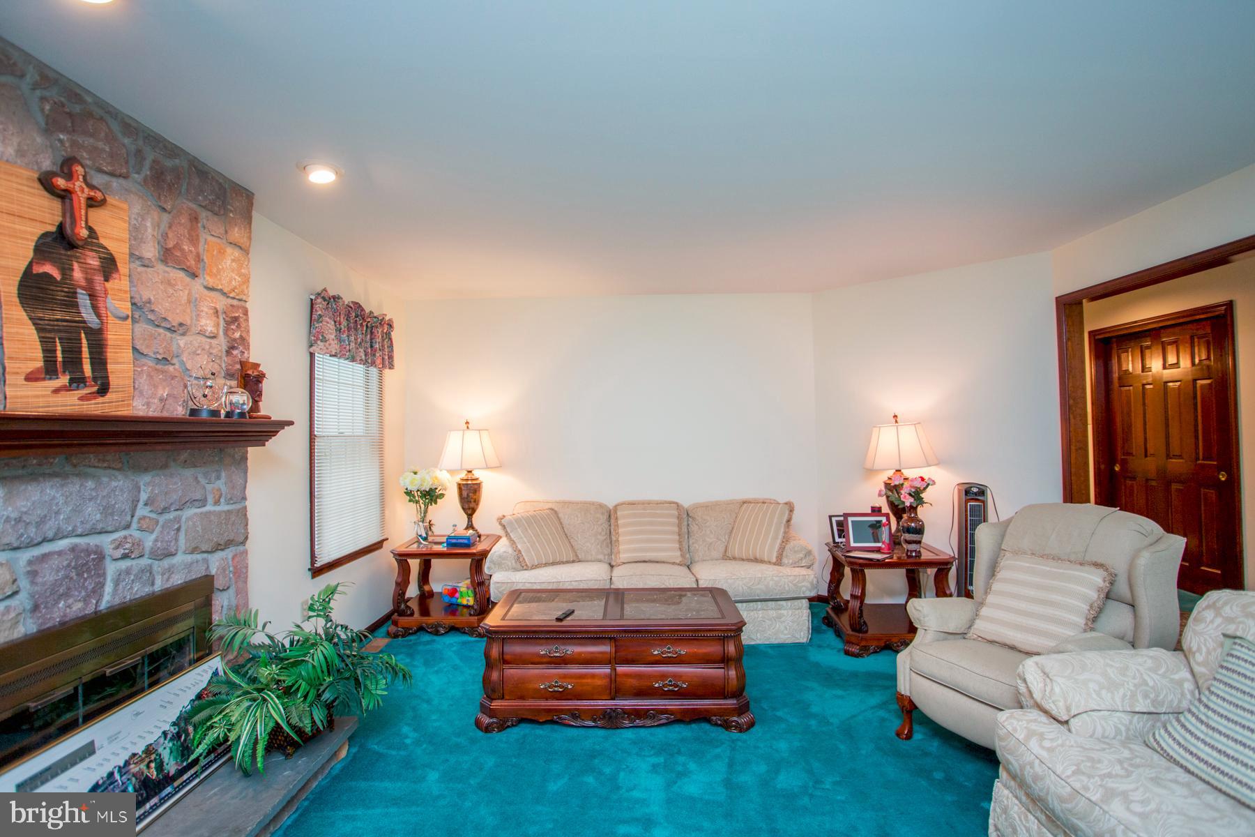 SHEFFIELD GATE - Residential