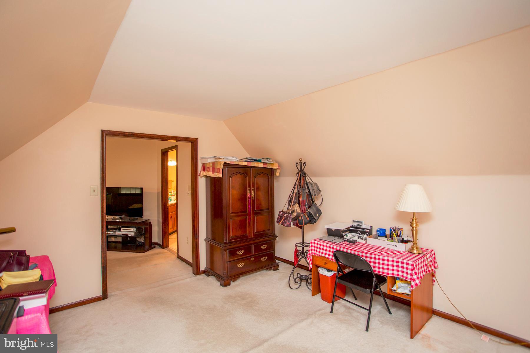 SHEFFIELD GATE - Residential