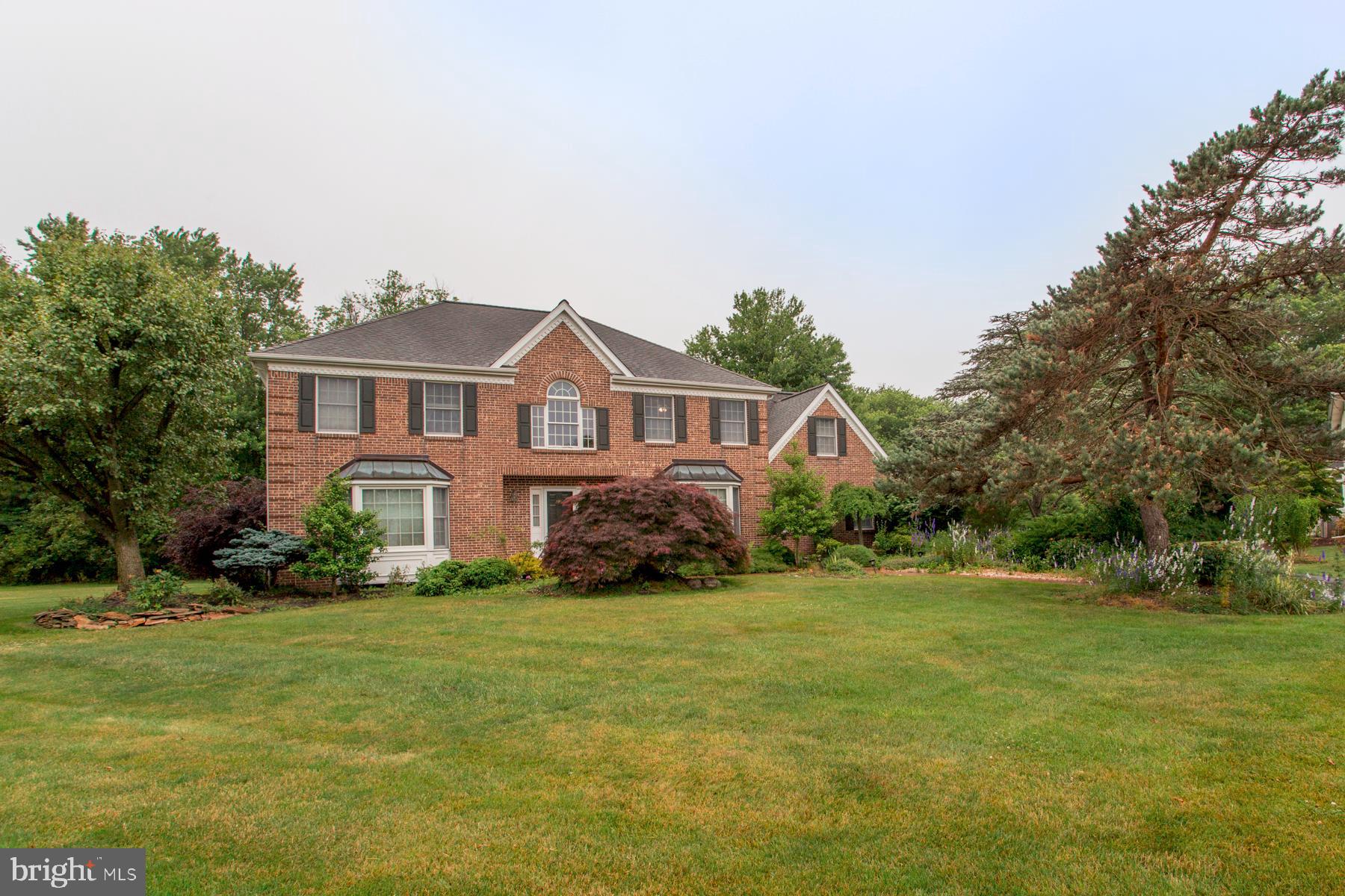 312 BLESS CIRCLE