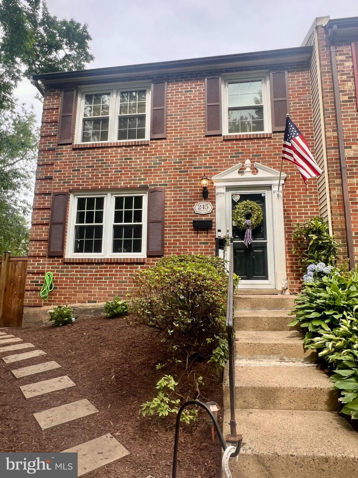 245 GUNDRY DRIVE