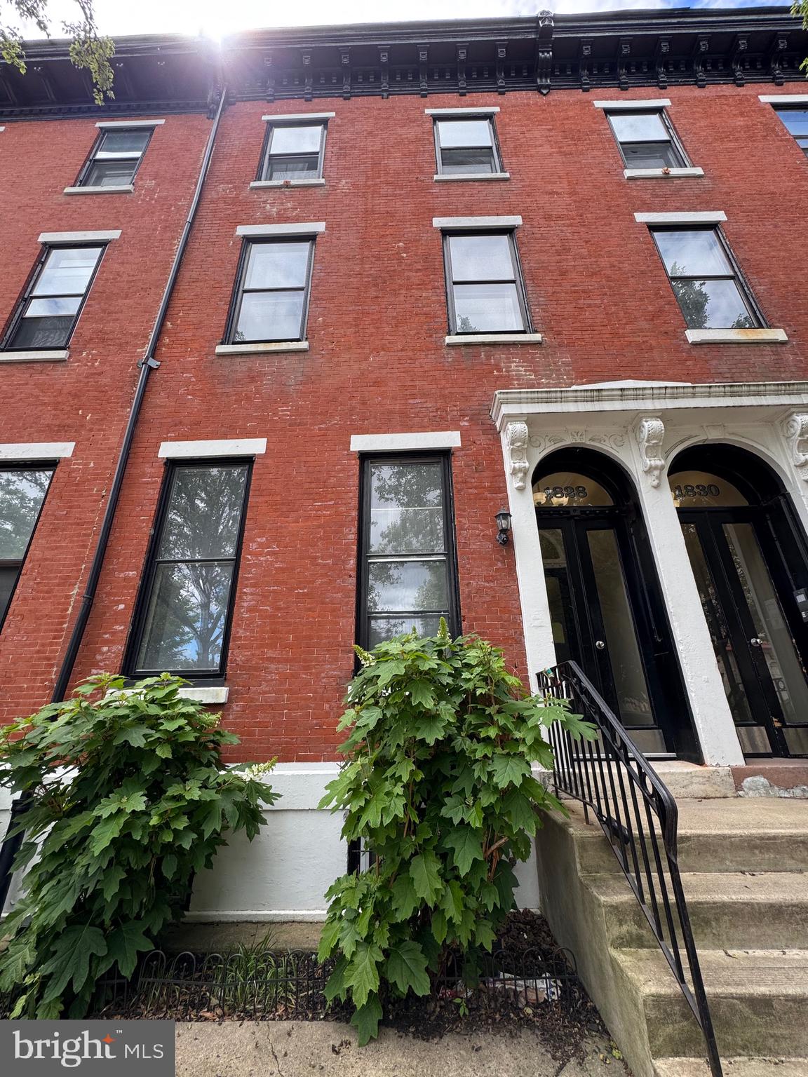 Welcome to Bella Green Condominiums – a rare opportunity to own a beautifully appointed residence in one of Philadelphia’s most charming boutique brownstones, ideally situated on the picture-perfect, tree-lined Green Street in the heart of Spring Garden/Fairmount.
This elegant 2-bedroom, 1-bath unit combines historic charm with modern upgrades and thoughtful design. Soaring 12-foot ceilings, rich Brazilian cherry hardwood floors, and oversized windows create an open, airy feel throughout. The chef’s kitchen is equipped with sleek black granite countertops, stainless steel appliances, and ample cabinetry—perfect for both everyday living and entertaining.
But what truly sets this unit apart is the deeded PARKING space—a coveted amenity in this prime location
Step outside and embrace the lifestyle: take a scenic stroll along Kelly Drive, admire the masterpieces at the Philadelphia Museum of Art, or explore the cultural corridor of the Ben Franklin Parkway. Then unwind at local favorites like St. Stephen’s Green, The Belgian Café, or Mugshots Coffeehouse—all just a short walk away.
Whether you're a first-time buyer or seeking the perfect pied-à -terre, 1828 Green St #1R offers an unparalleled value in one of the city’s most desirable neighborhoods.
There is a shared space for storage for the unit owners.
Don't miss your chance to call Green Street home—schedule your private tour today.