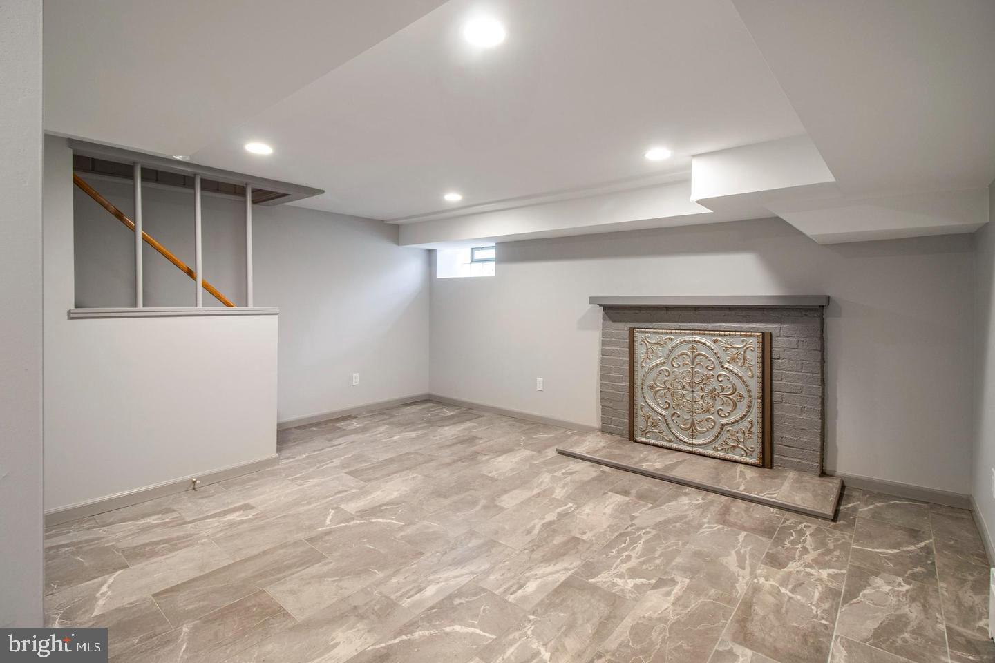 CHESWOLDE - Residential Lease