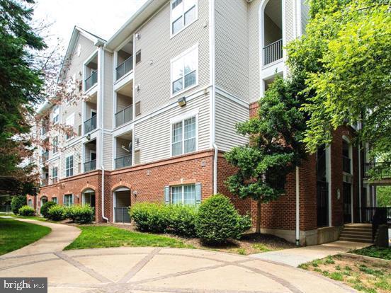 4870 EISENHOWER AVENUE 203