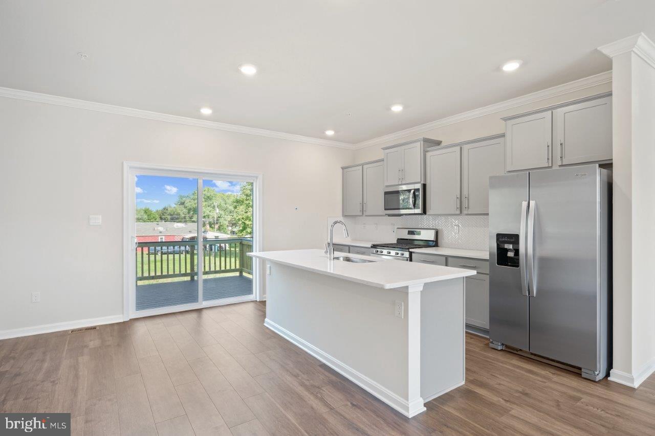 SPRING HILLS - Residential